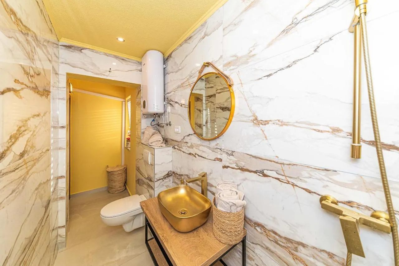 Villa Urban Trogir 0*,
