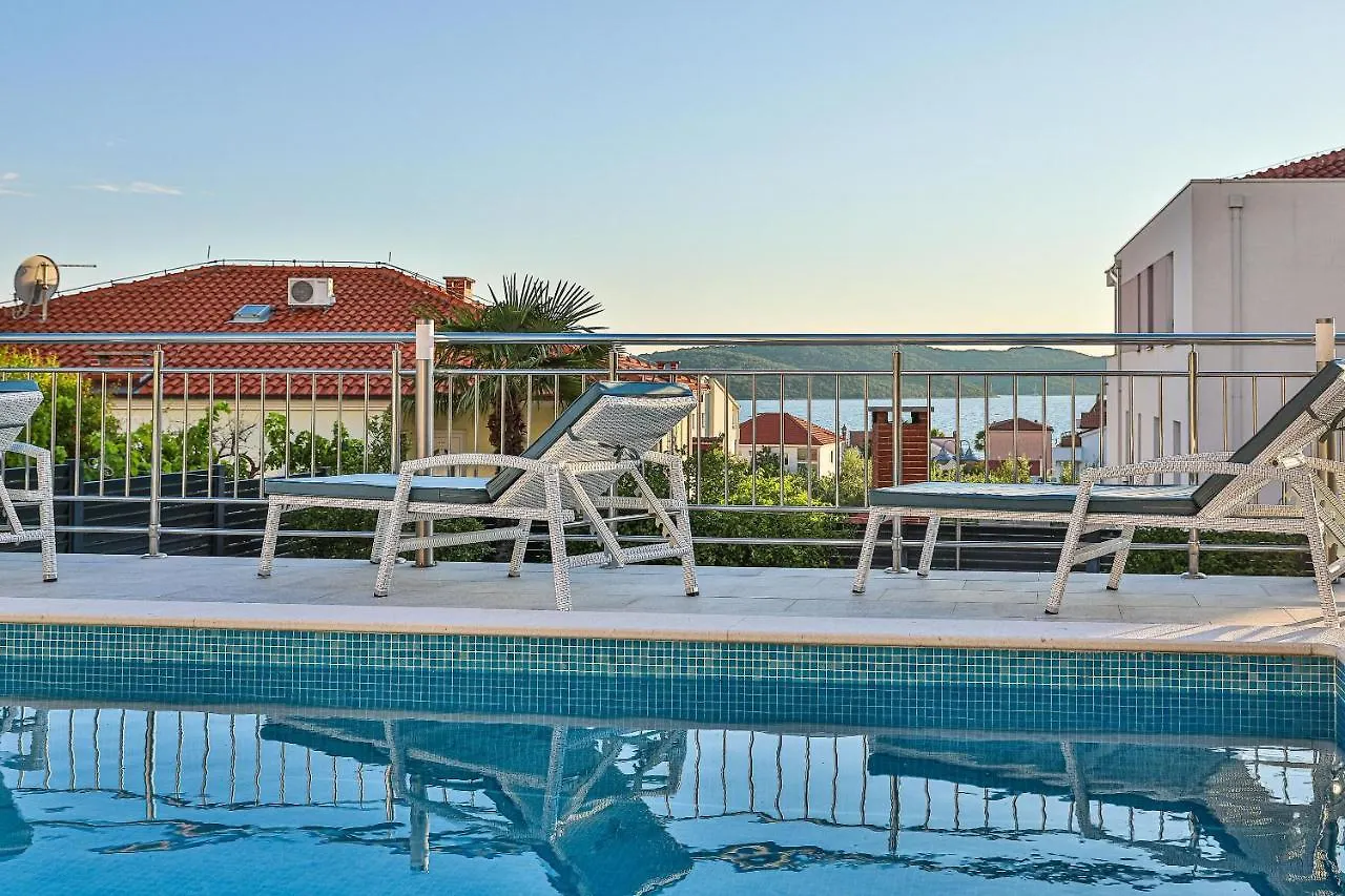 Villa Urban Trogir 0*,